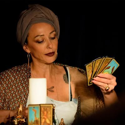 Svetlana, la lógica del caos: espectáculo de tarot