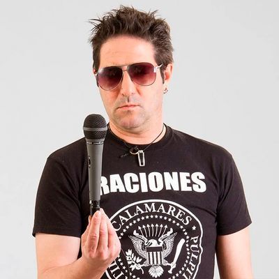 Lo de menos es el nombre: comedia en Embajadores