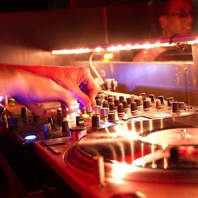Marula Club, noche de clubbing con Dj Dani Kongo: ritmo, sabor y groove