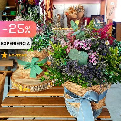 Arte floral: crea tu propia cesta de flores frescas