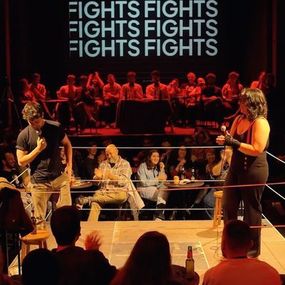 Roast Fights: cómicos enfrentándose en un duelo de risas