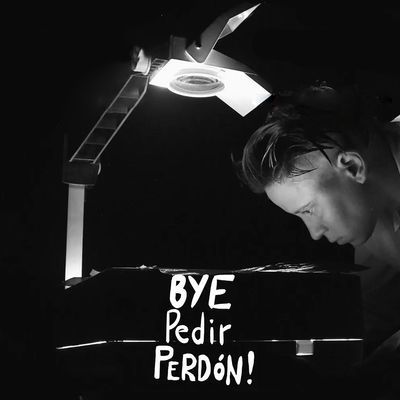 Bye pedir perdón: premiada obra de teatro