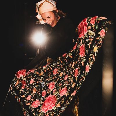 Espectáculo flamenco de cerca: danza, cante y guitarra