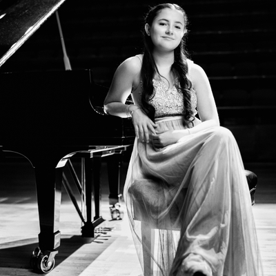 María Hanneman: concierto de piano