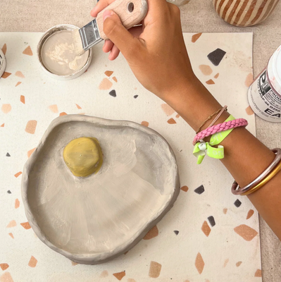 Cerámica con peques: experimenta y aprende con el barro