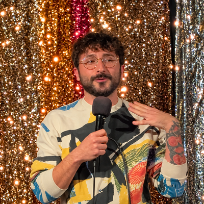Glitch Comedy: micro abierto de comedia LGTBIQA+ (+bebida)